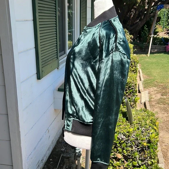 J Brand Velvet Bomber Jacket NWOT - Picture 6 of 10